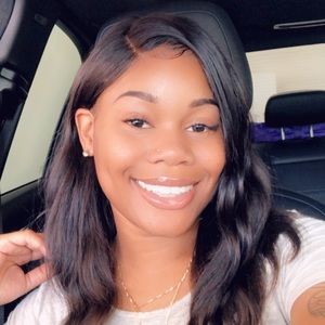 Meet your new favorite Posher, Mercedes! 💖
